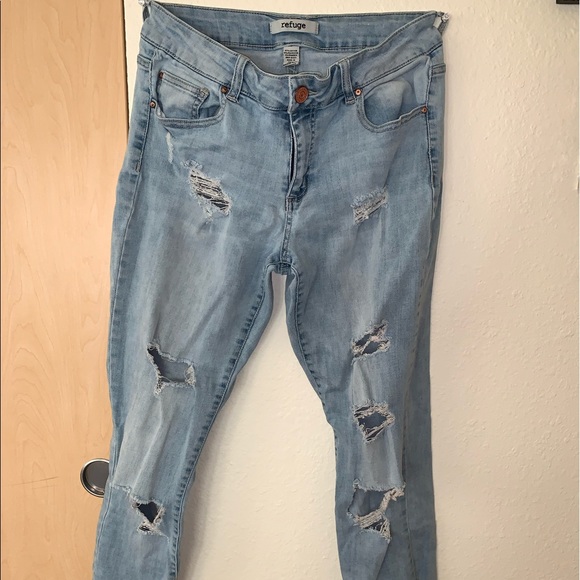 Jeans - Picture 1 of 2